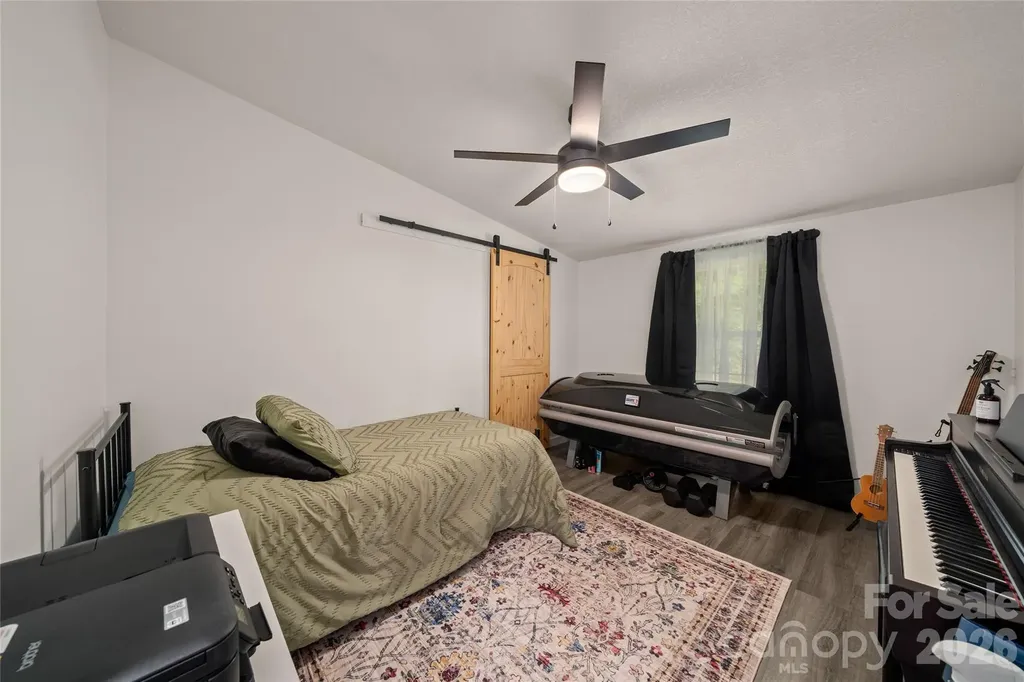 7 Wid Smith Road Burnsville NC 28714
