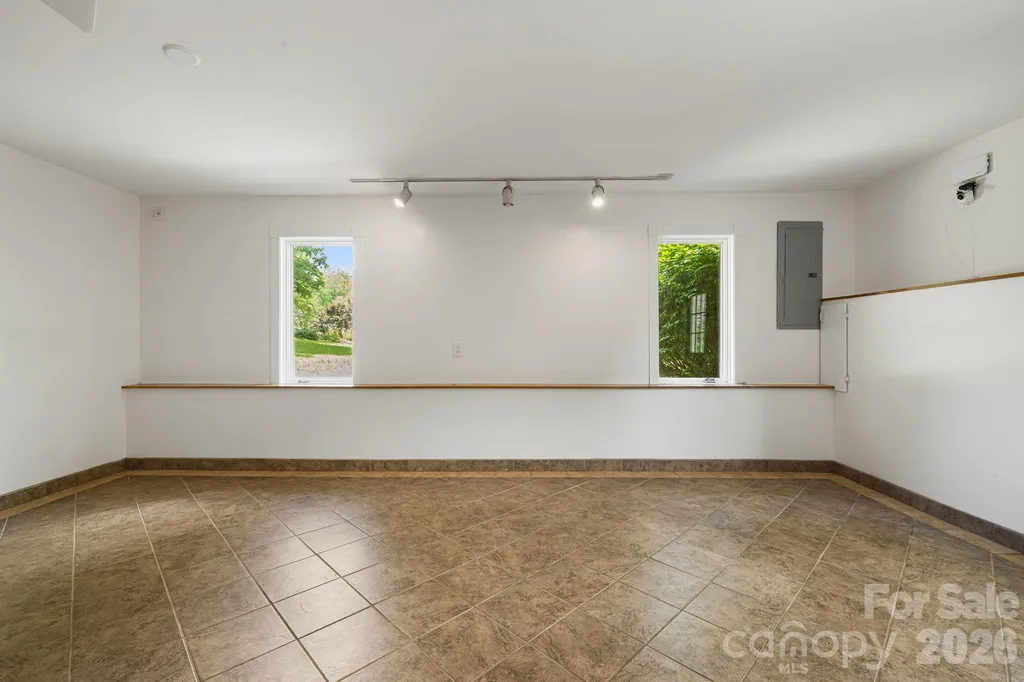 2 Jaks Ridge Drive Asheville NC 28805