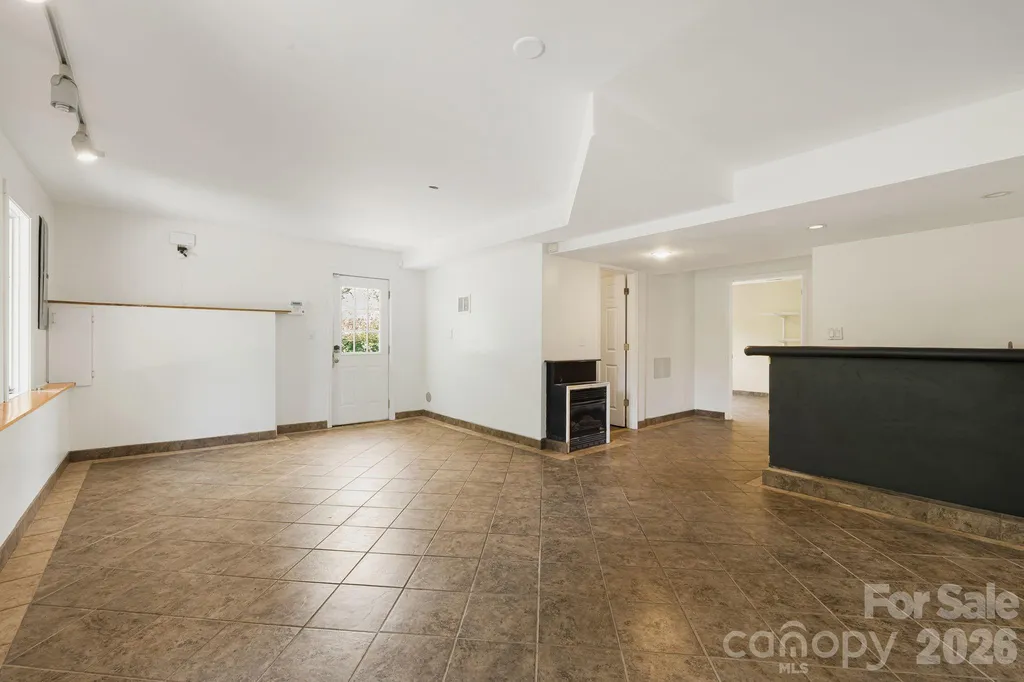 2 Jaks Ridge Drive Asheville NC 28805