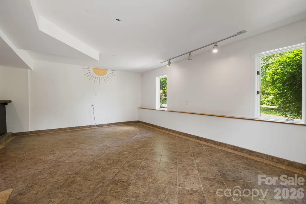 2 Jaks Ridge Drive Asheville NC 28805