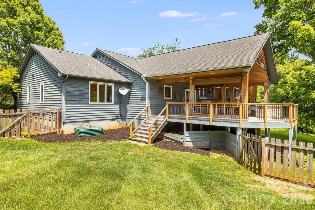 2 Jaks Ridge Drive Asheville NC 28805