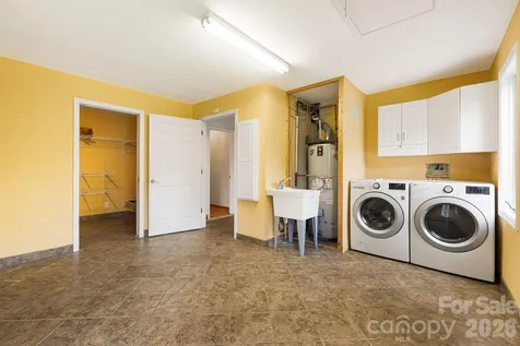 2 Jaks Ridge Drive Asheville NC 28805