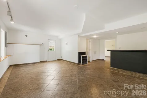 2 Jaks Ridge Drive Asheville NC 28805