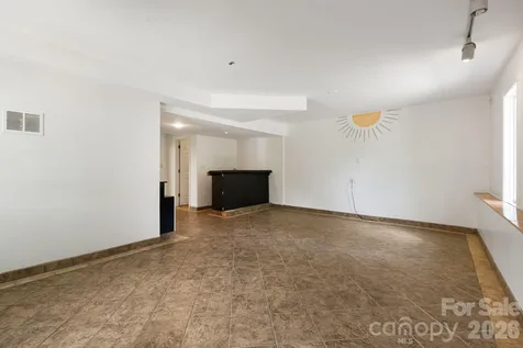 2 Jaks Ridge Drive Asheville NC 28805