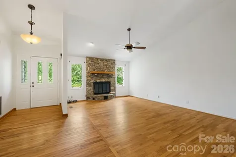 2 Jaks Ridge Drive Asheville NC 28805