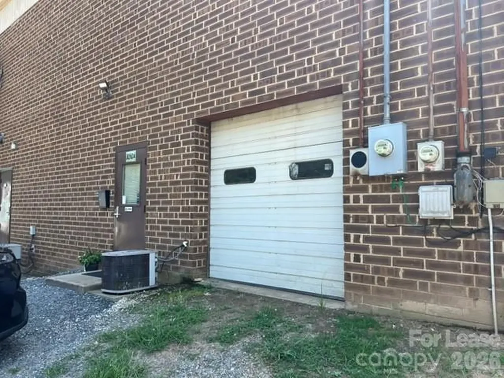 1050 Old Lenoir Road NW Hickory NC 28601