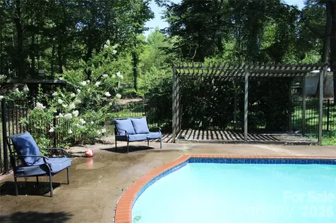 571 Piedmont Road Rutherfordton NC 28139