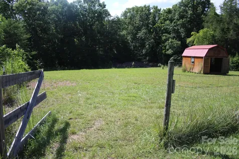 571 Piedmont Road Rutherfordton NC 28139