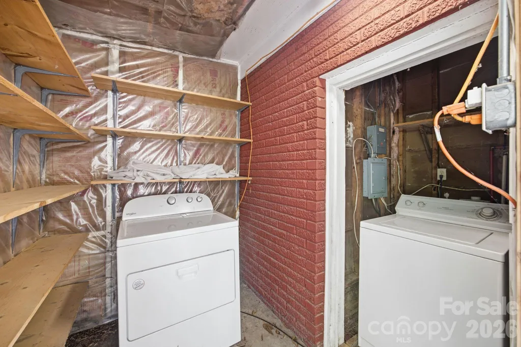 3129 Iredell Drive Charlotte NC 28269