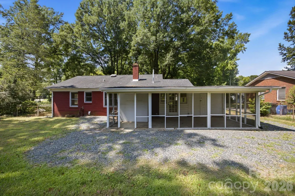 3129 Iredell Drive Charlotte NC 28269
