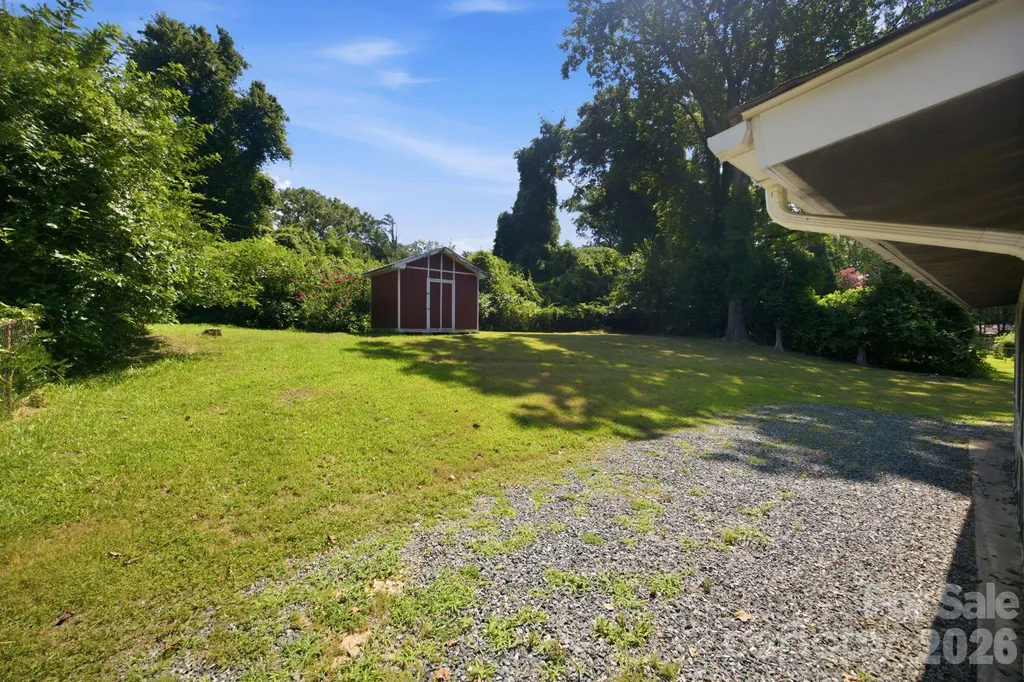 3129 Iredell Drive Charlotte NC 28269
