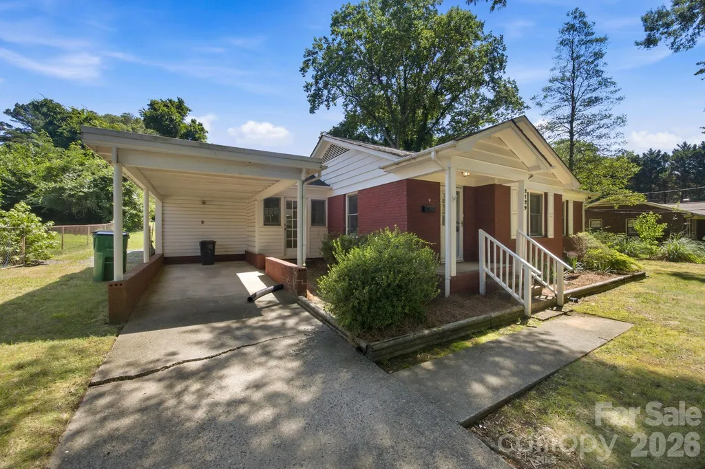 3129 Iredell Drive Charlotte NC 28269