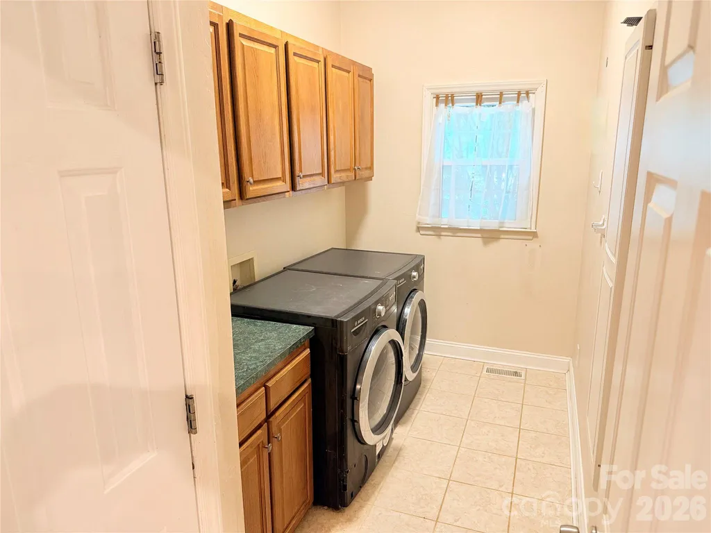 7605 Keating Drive Oak Ridge NC 27310