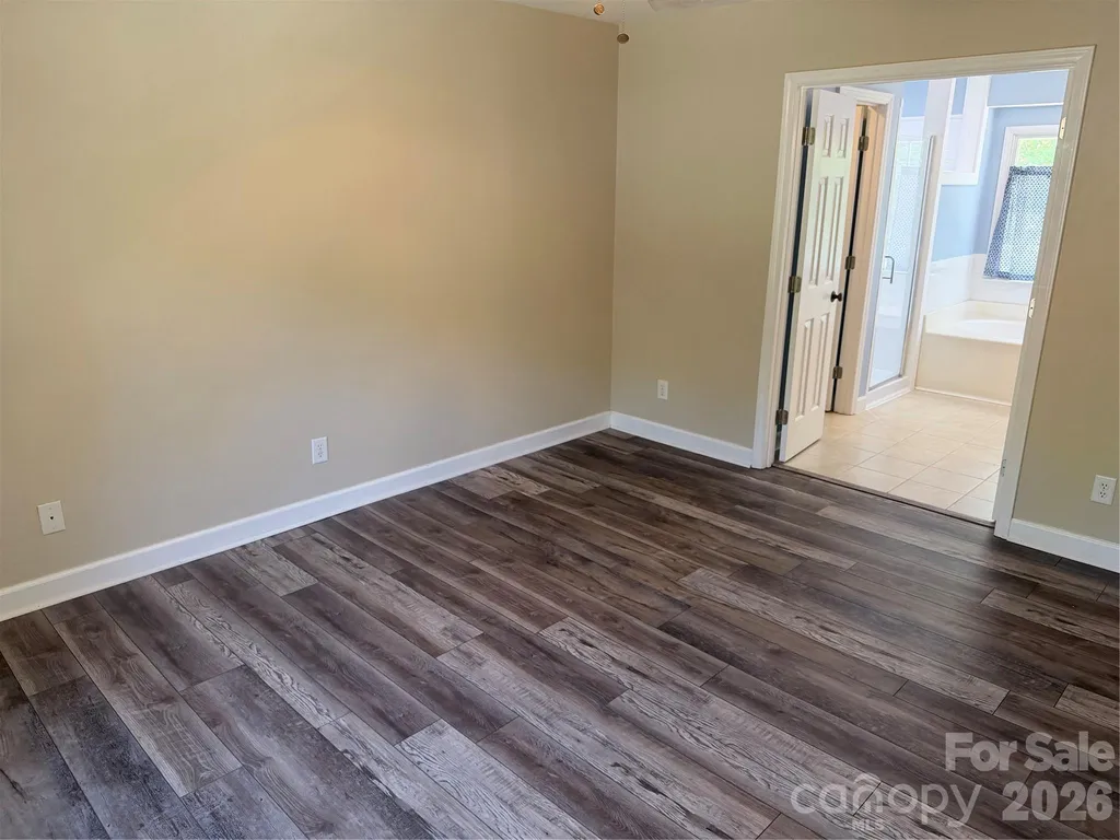 7605 Keating Drive Oak Ridge NC 27310