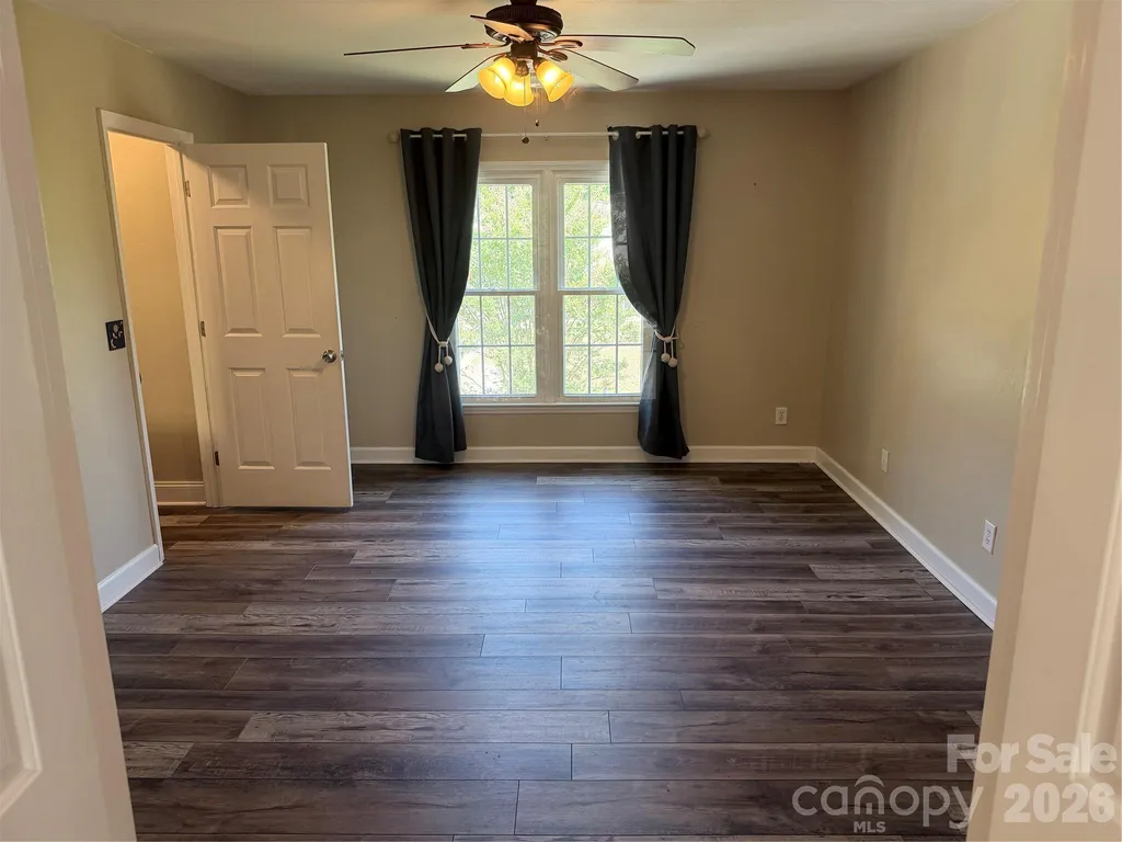7605 Keating Drive Oak Ridge NC 27310