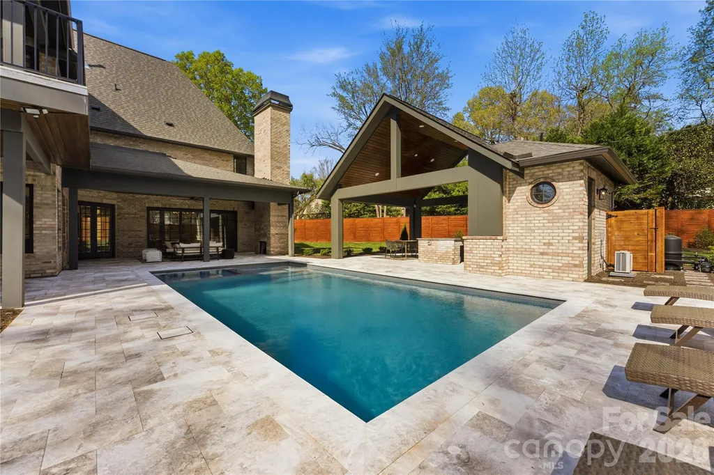 154 N Canterbury Road Charlotte NC 28211