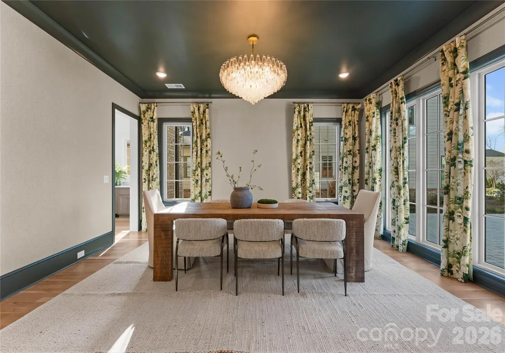 154 N Canterbury Road Charlotte NC 28211