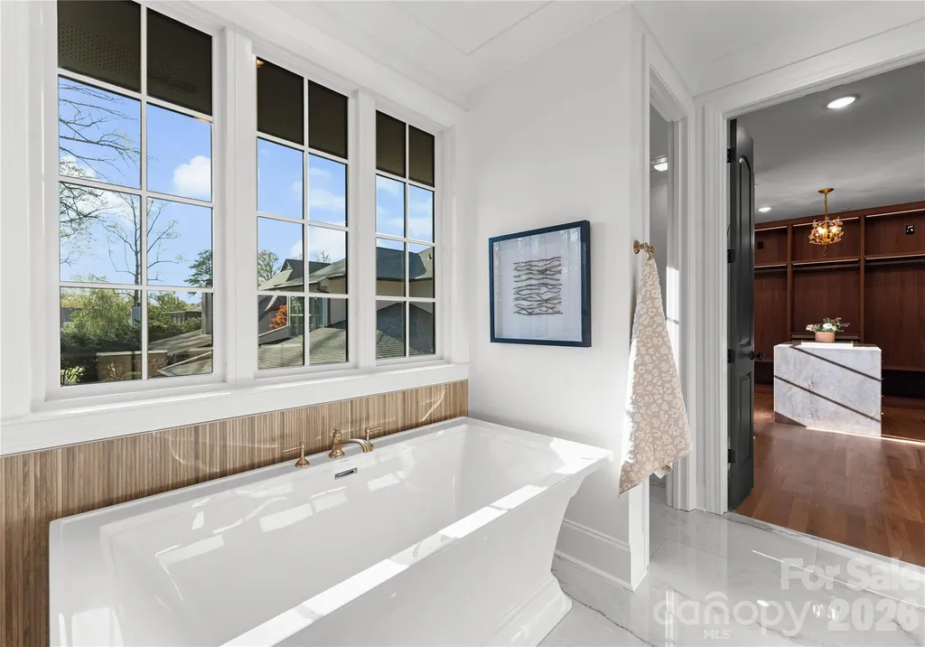 154 N Canterbury Road Charlotte NC 28211