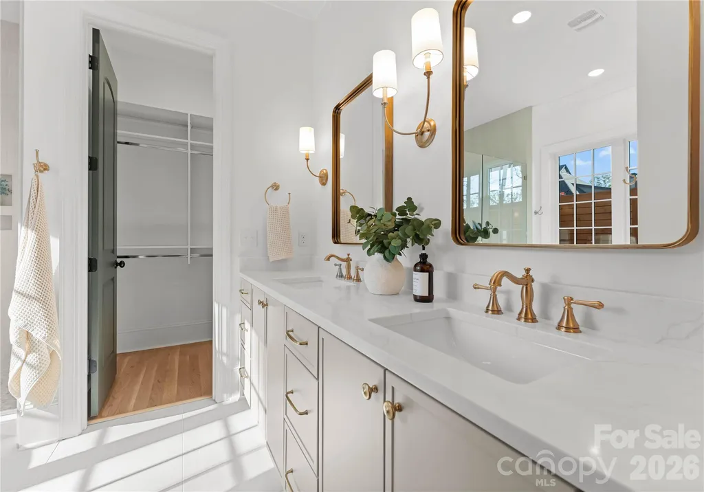 154 N Canterbury Road Charlotte NC 28211