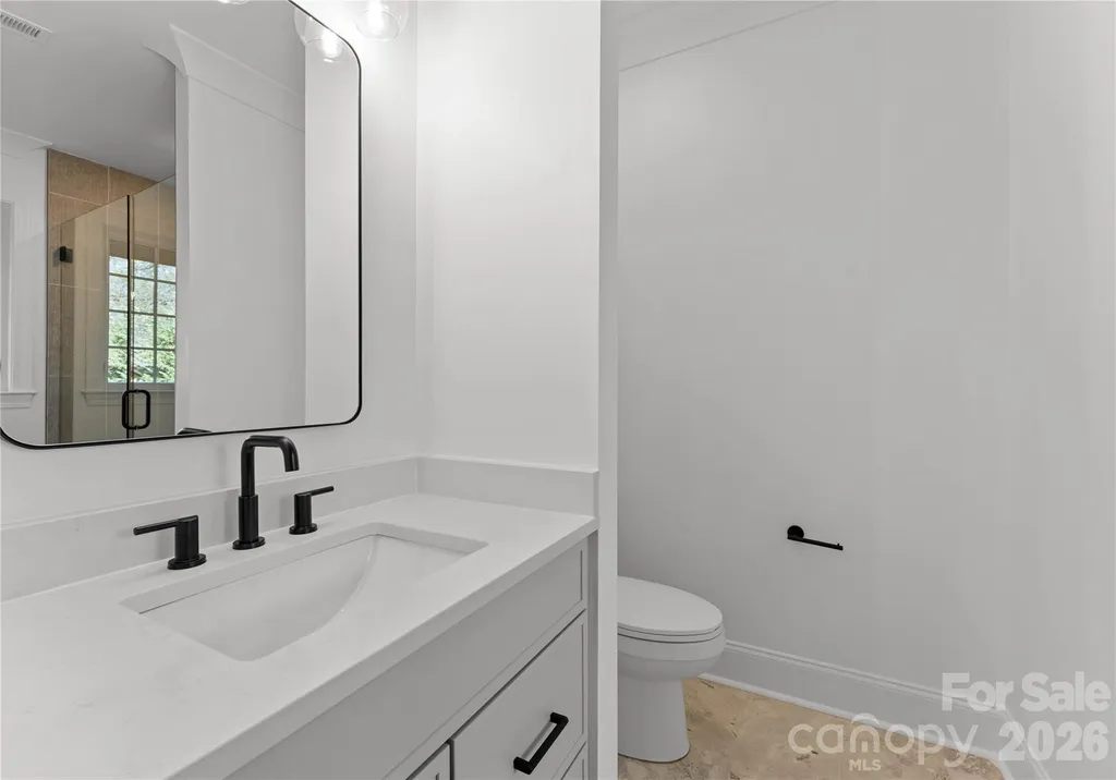 154 N Canterbury Road Charlotte NC 28211