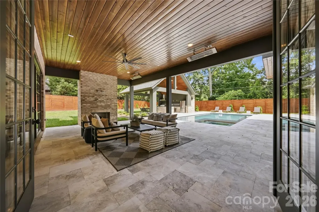 154 N Canterbury Road Charlotte NC 28211