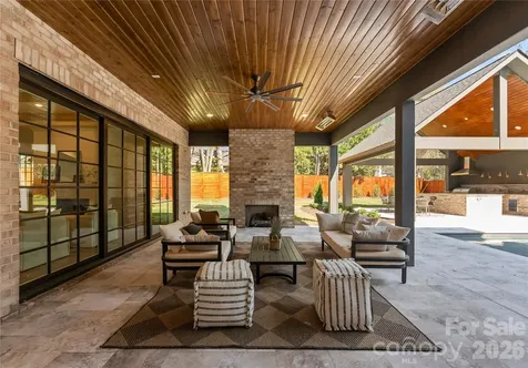 154 N Canterbury Road Charlotte NC 28211