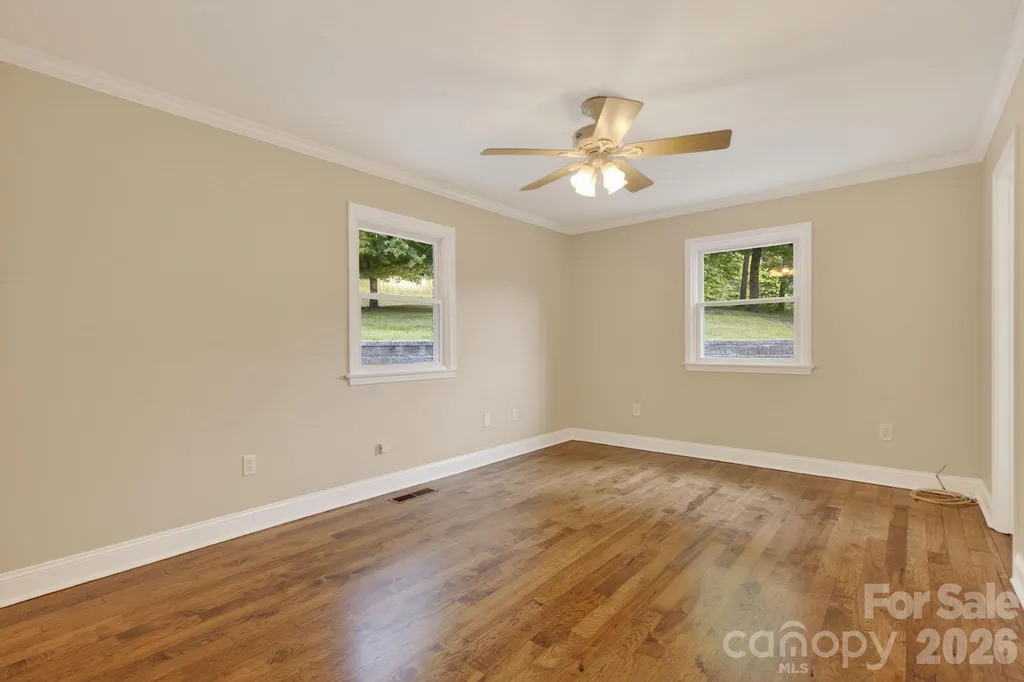 97 Whippoorwill Lane Fairview NC 28730