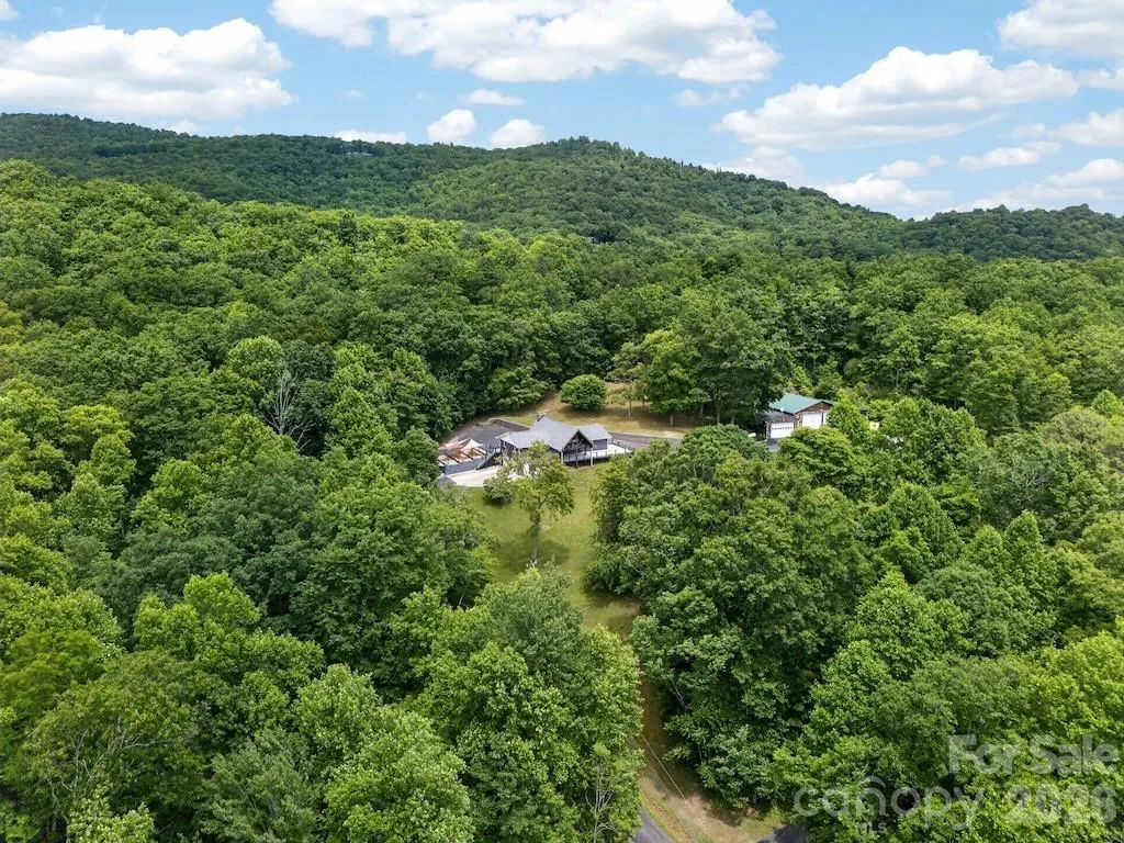 97 Whippoorwill Lane Fairview NC 28730