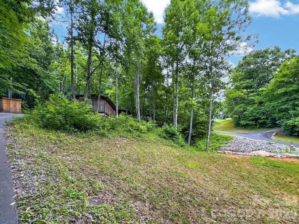 97 Whippoorwill Lane Fairview NC 28730