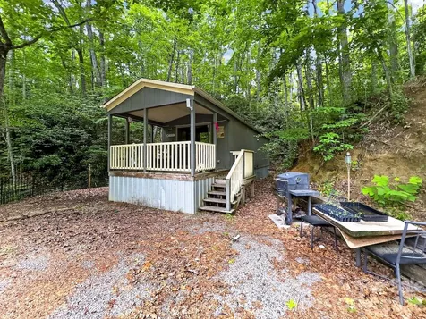 97 Whippoorwill Lane Fairview NC 28730