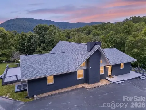97 Whippoorwill Lane Fairview NC 28730