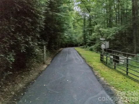 97 Whippoorwill Lane Fairview NC 28730