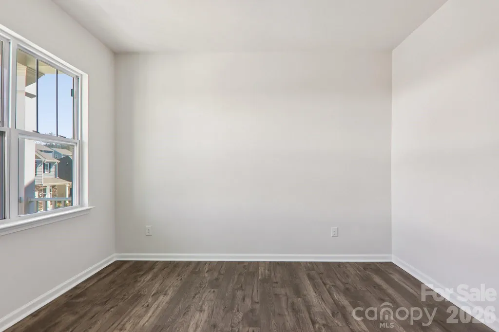 843 Adelston Lane Asheville NC 28804