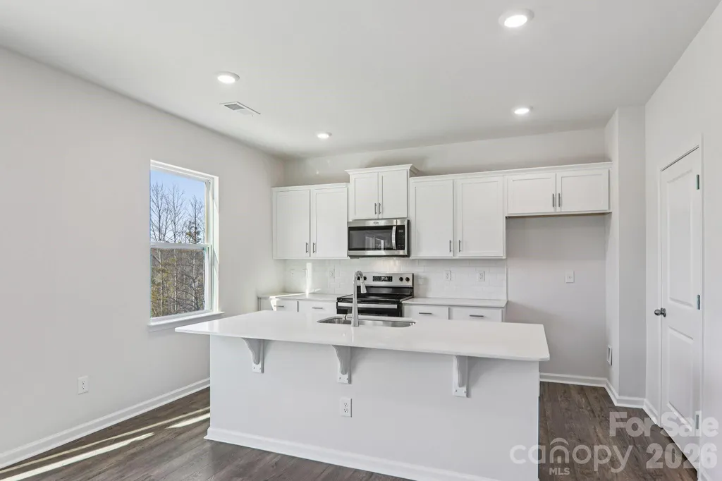 843 Adelston Lane Asheville NC 28804