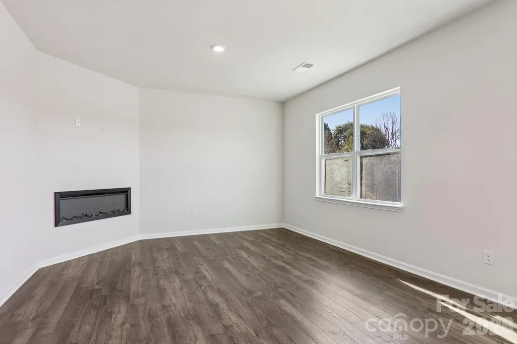 843 Adelston Lane Asheville NC 28804