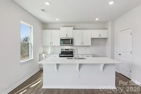 843 Adelston Lane Asheville NC 28804