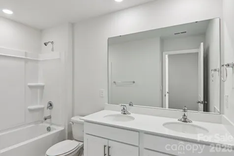 843 Adelston Lane Asheville NC 28804