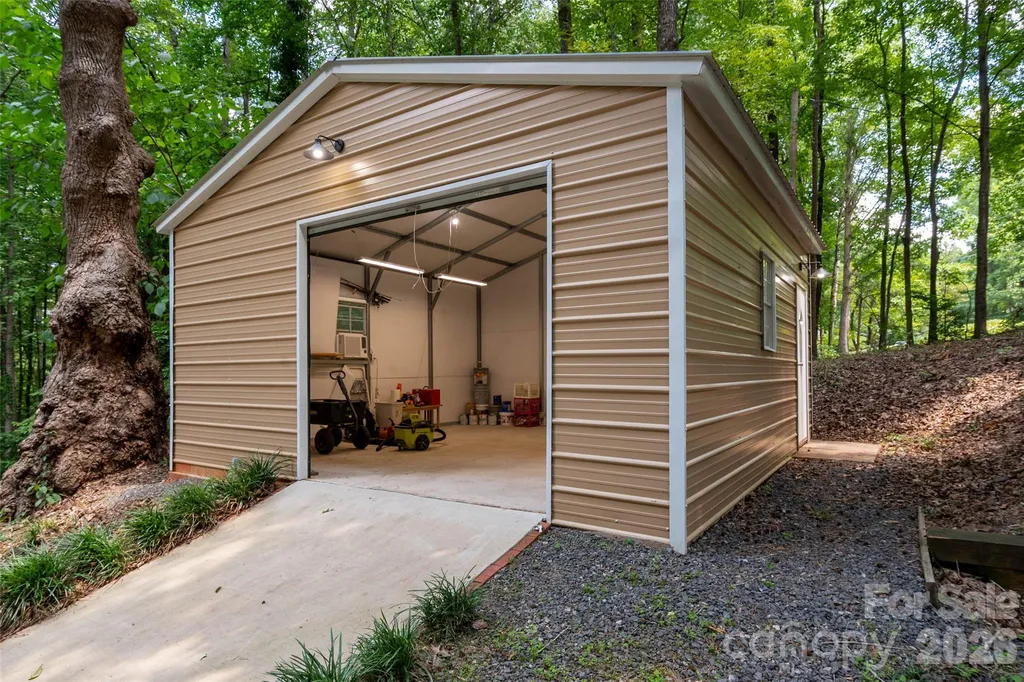 909 Woodland Forest Drive Waxhaw NC 28173