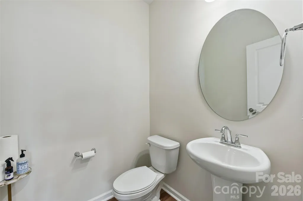 5858 Strathmore Court Charlotte NC 28215