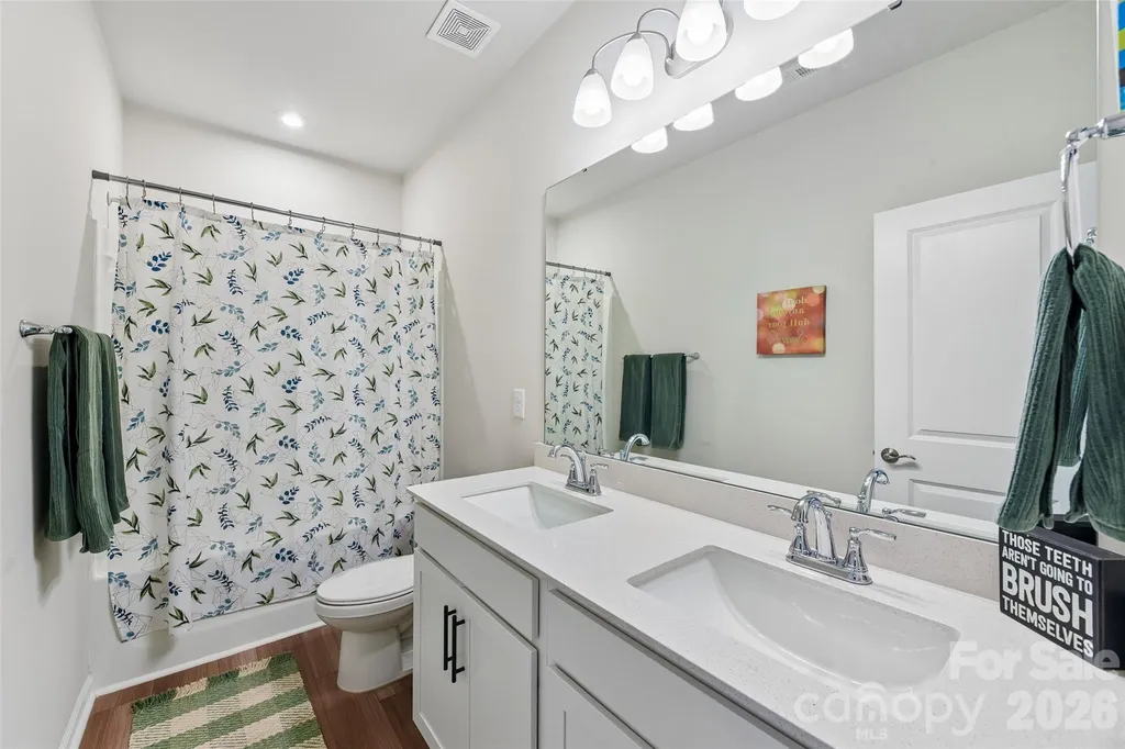 5858 Strathmore Court Charlotte NC 28215