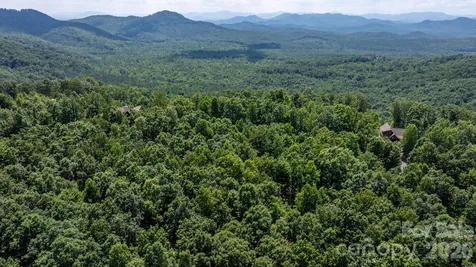 152 Woodgate Trail Nebo NC 28761