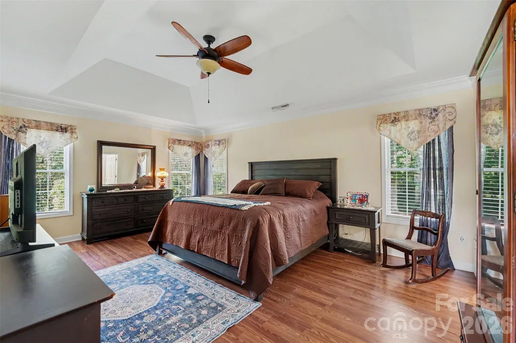 4858 Elmhurst Drive NE Hickory NC 28601