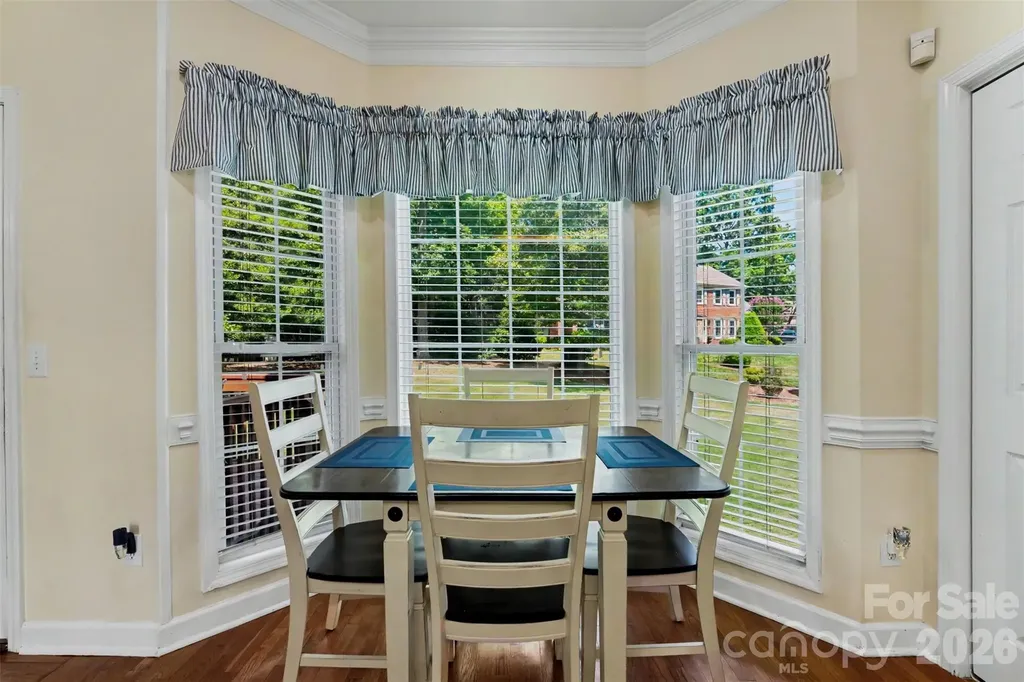 4858 Elmhurst Drive NE Hickory NC 28601