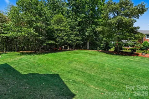 4858 Elmhurst Drive NE Hickory NC 28601