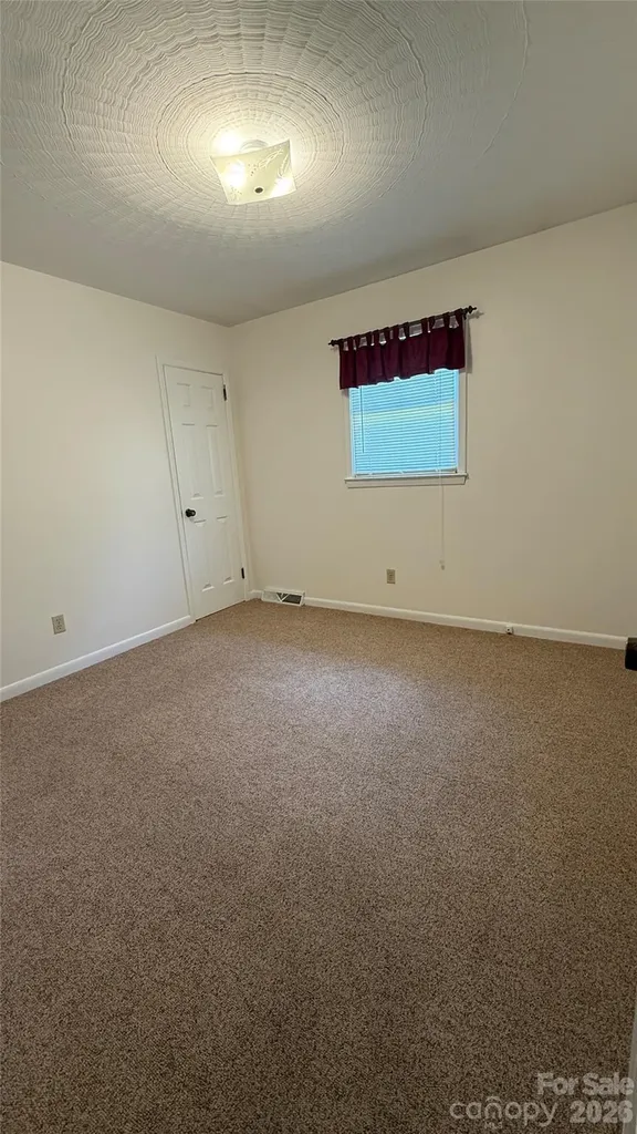 3858 Dover Street Claremont NC 28610