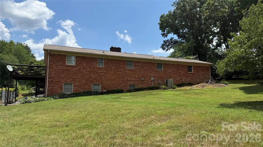 3858 Dover Street Claremont NC 28610