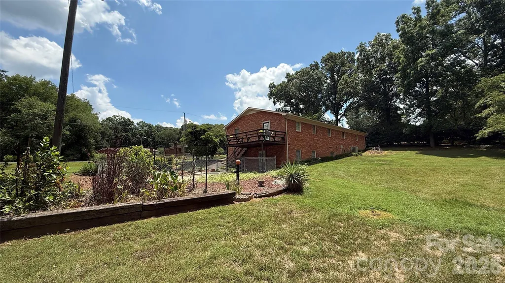 3858 Dover Street Claremont NC 28610