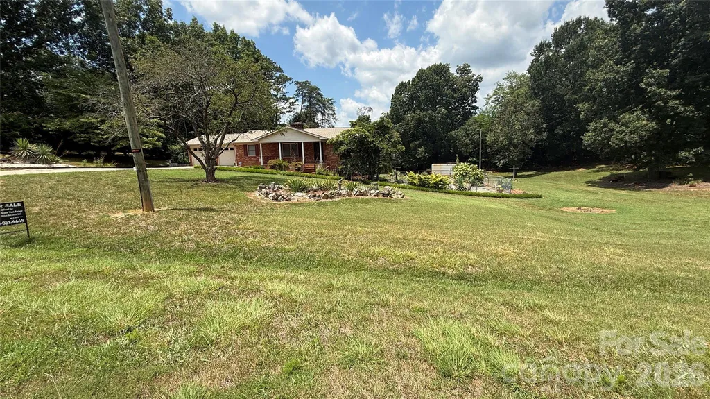 3858 Dover Street Claremont NC 28610