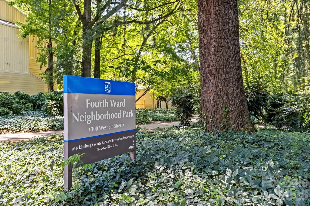 433 W 8th Street Charlotte NC 28202