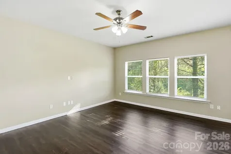 9237 Seamill Road Charlotte NC 28278